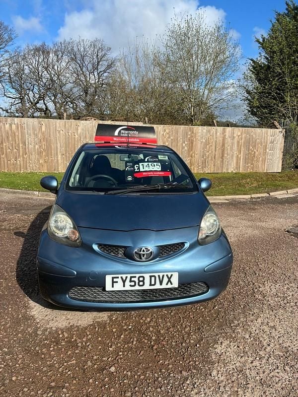 Used Toyota Aygo 67 HP (49 kW) 2008 Blue Hatchback