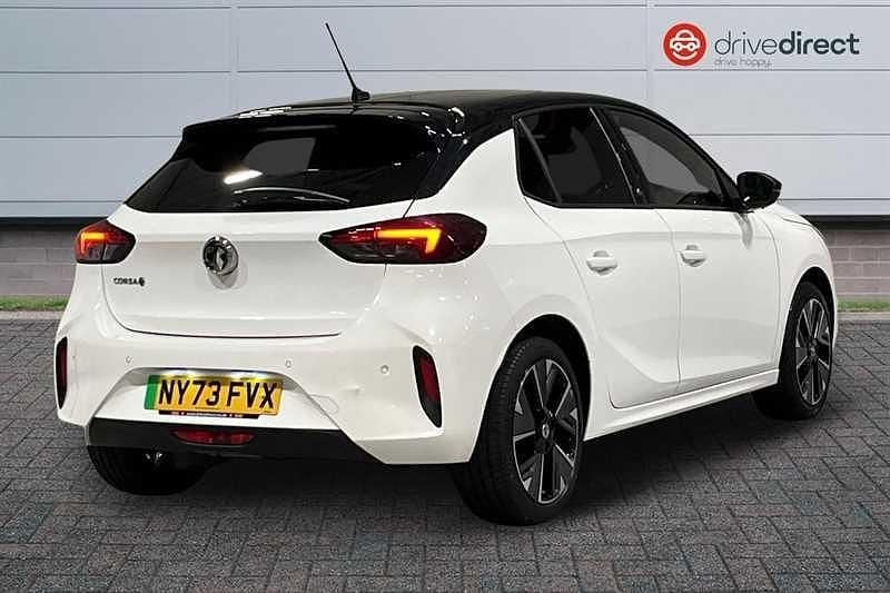 Used Vauxhall Corsa-e 100 kW (136 HP) 2024 White Hatchback