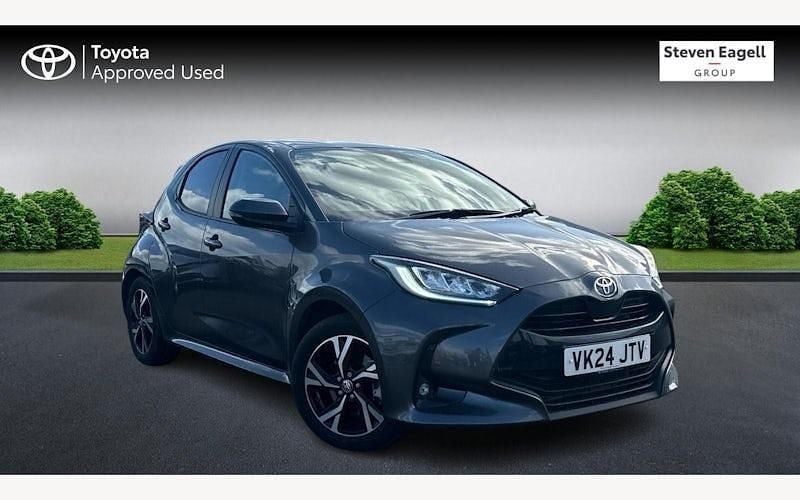 Used Toyota Yaris Hybrid Design 116 HP (85 kW) 2026 Hatchback