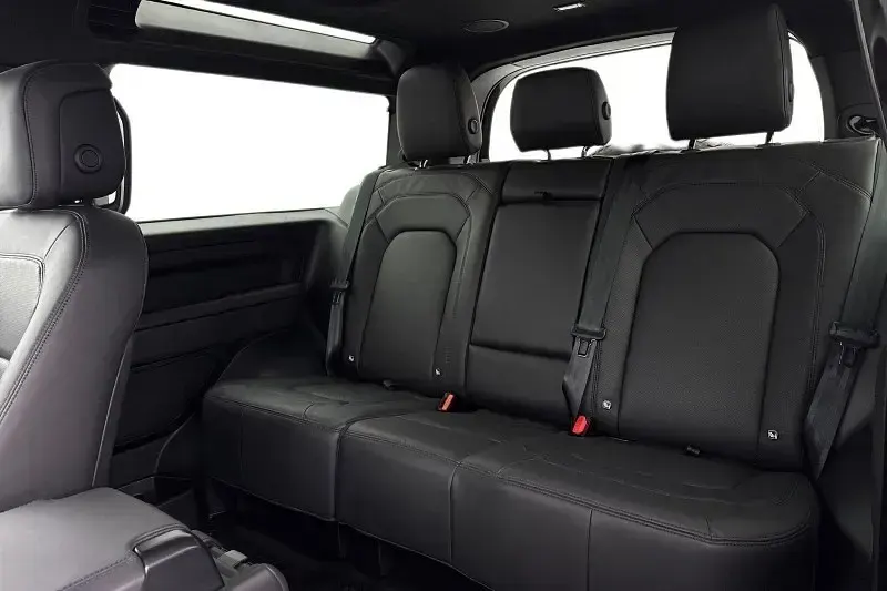 Used Land Rover Defender HSE Dynamic 2024 Grey SUV
