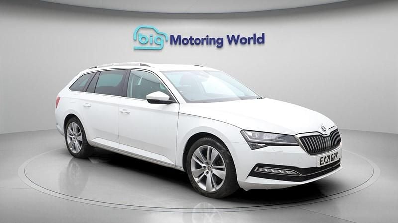 Used Skoda Superb SE L 150 HP (110 kW) 2021 White Estate