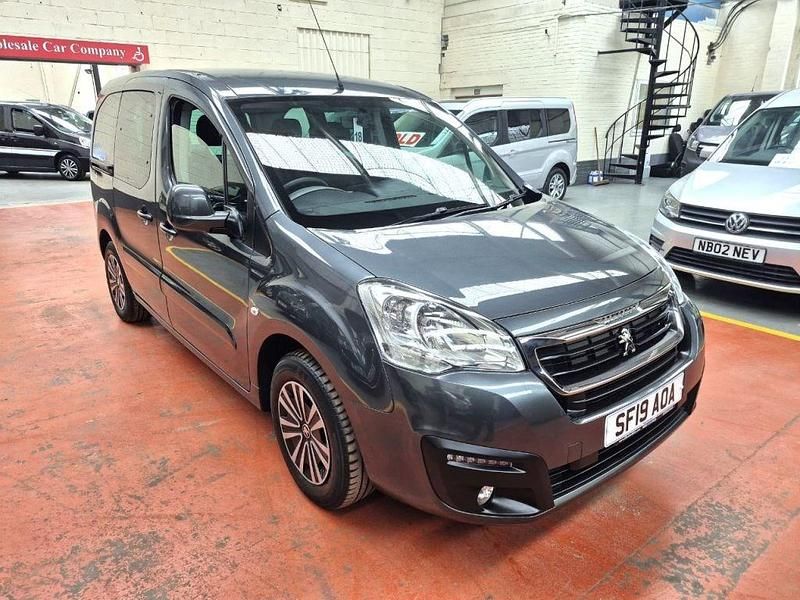Used Peugeot Partner S 2019 Grey MPV