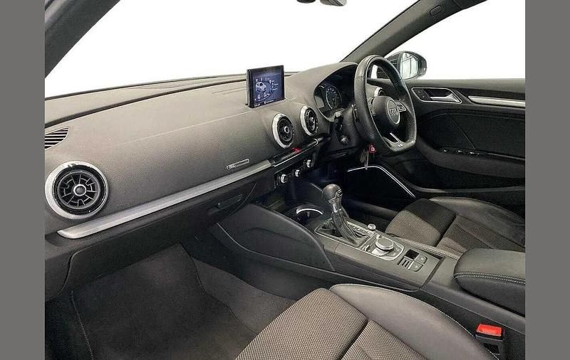 Used Audi A3 Black Edition 113 HP (83 kW) 2019 Grey Hatchback