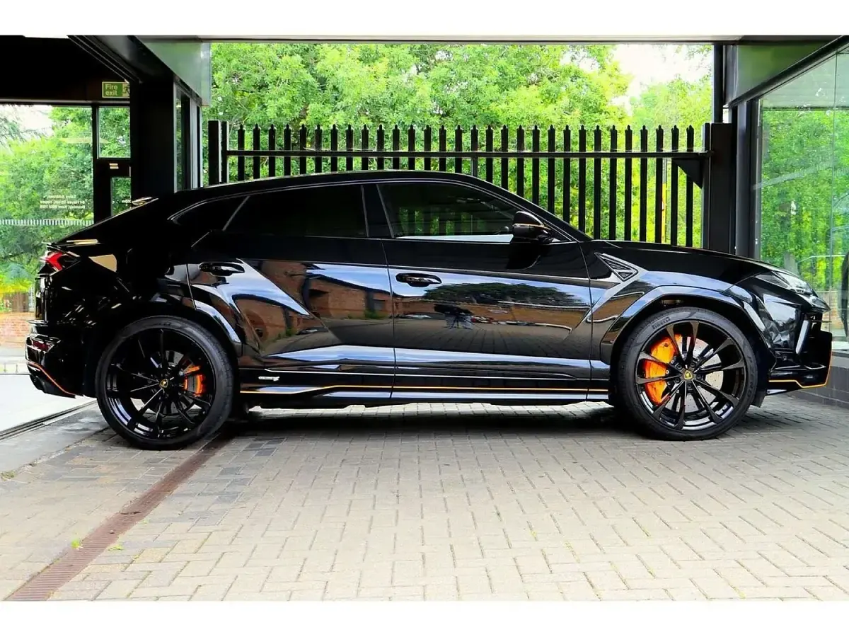 Used Lamborghini Urus 2024 Black SUV