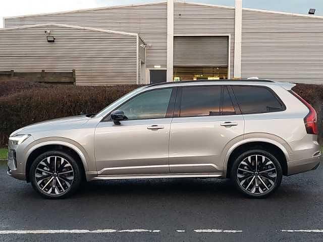 New Volvo XC90 Plus 250 HP (183 kW) 2025 Grey SUV