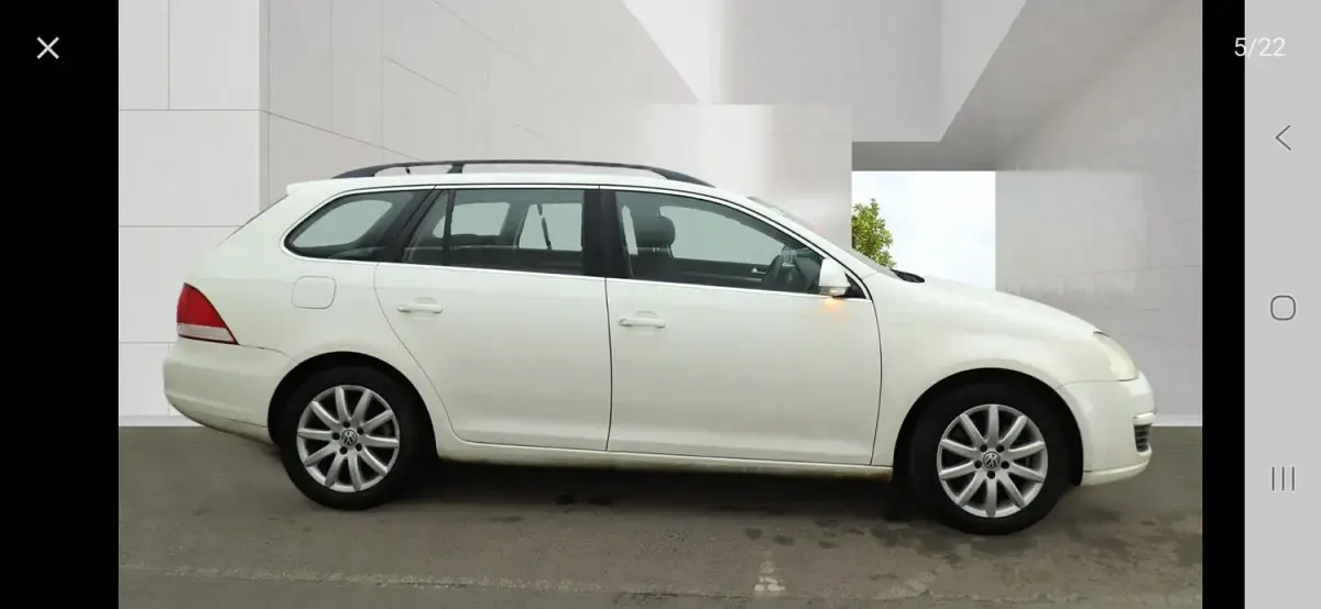Used VW Golf VII 2019 White Estate