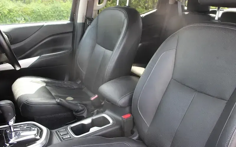 Used Nissan Navara Tekna 190 HP (139 kW) 2021 Black Pickup