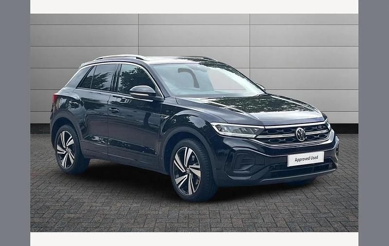 Black Used 2024 VW T-Roc R-line SUV | £28,490 (Fair price) - Image 1/3