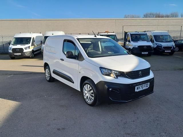 Used Peugeot Partner 2020 White MPV