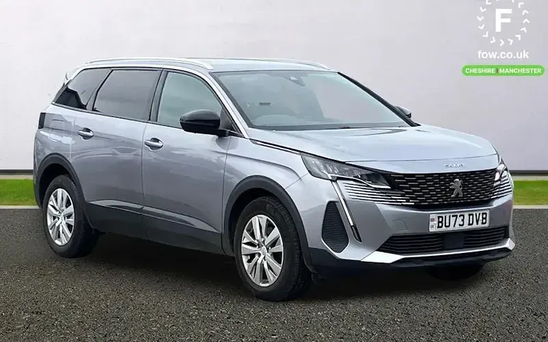 Usado Peugeot 5008 Active 131 HP (96 kW) 2024 SUV