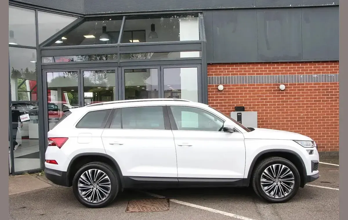 Used Skoda Kodiaq SE L Executive 150 HP (110 kW) 2022 White SUV