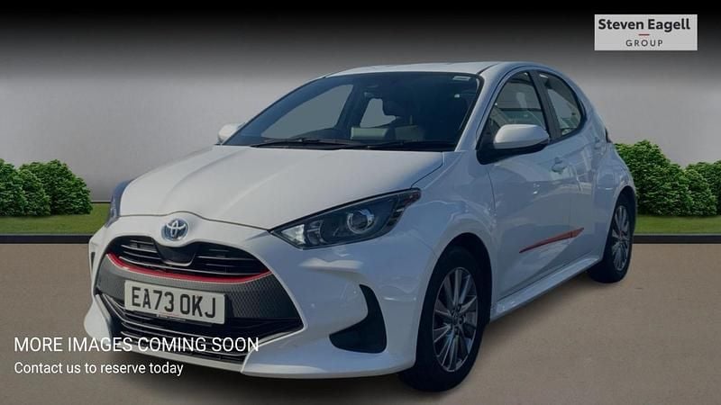 Used Toyota Yaris Hybrid 2023 White Hatchback