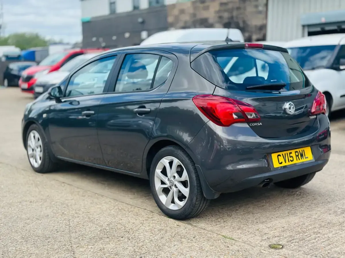 Second-hand Vauxhall Corsa Excite 100 CP (73 kW) 2015 Gri Hatchback