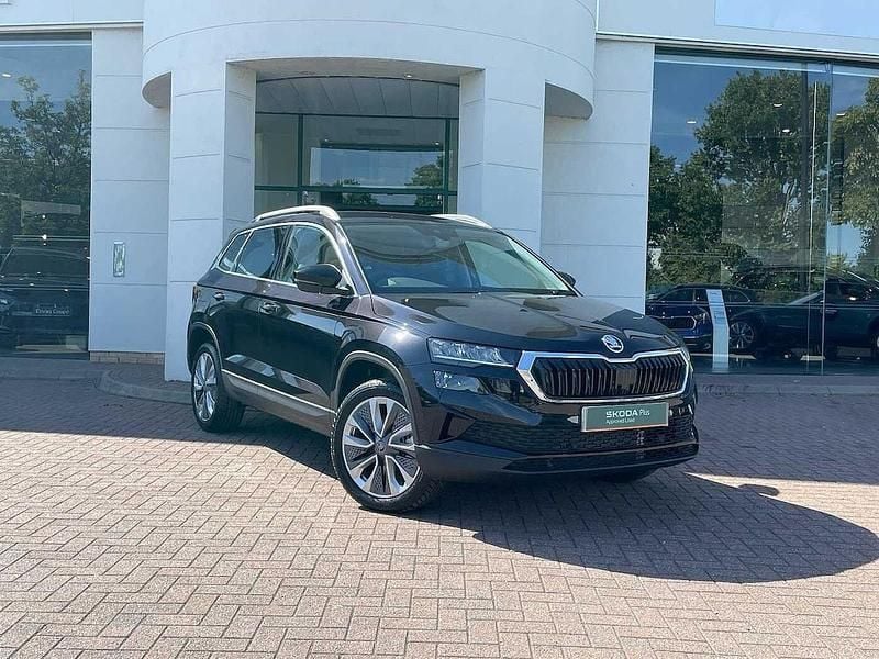 Black magic pearl effect Used 2025 Skoda Karoq SE L SUV | £27,990 (Fair price) - Image 1/4