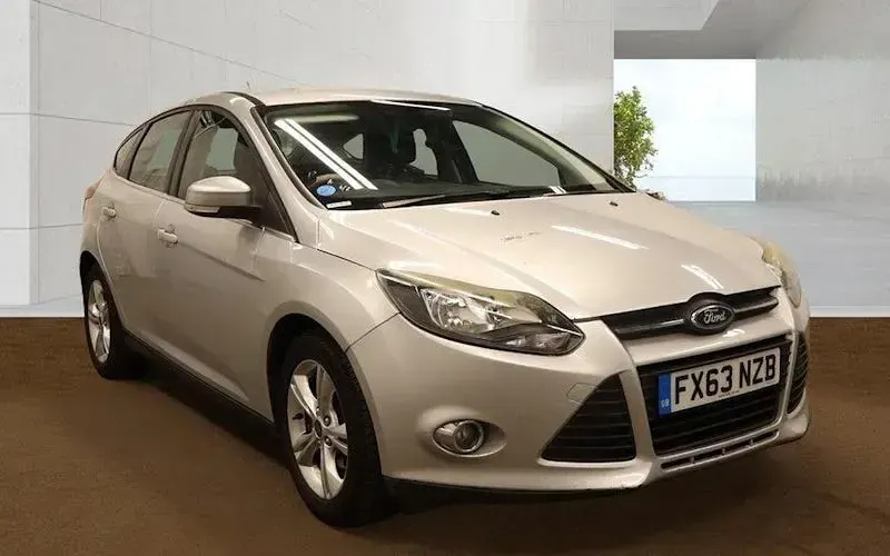 Used Ford Focus Zetec 125 HP (91 kW) 2013 Hatchback