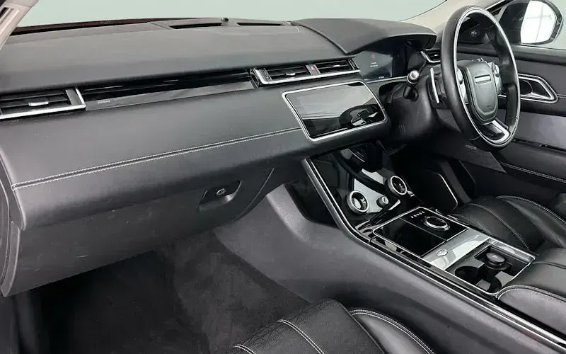 Used Land Rover Range Rover Velar HSE Dynamic 300 HP (220 kW) 2019 Red SUV