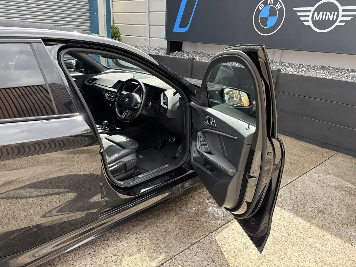 Used BMW 120 M Sport 190 HP (139 kW) 2021 Black Hatchback
