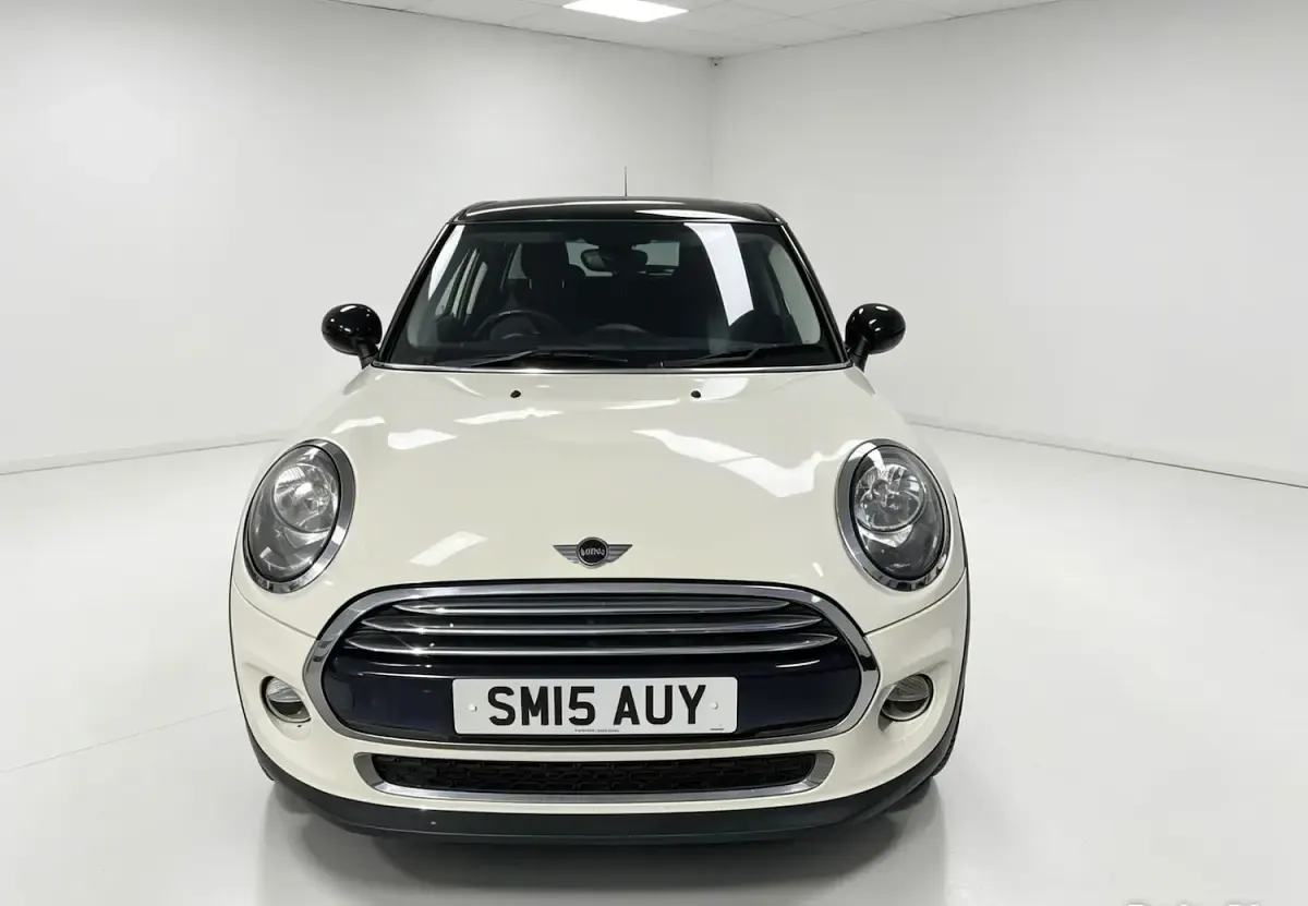 Used Mini Cooper D Hatch 116 HP (85 kW) 2015 White Hatchback