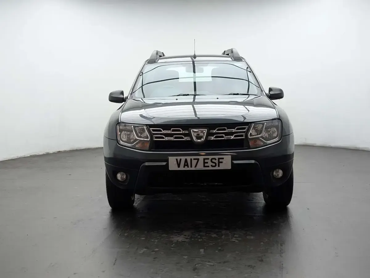 Used Dacia Duster Ambiance 110 HP (80 kW) 2017 Grey SUV