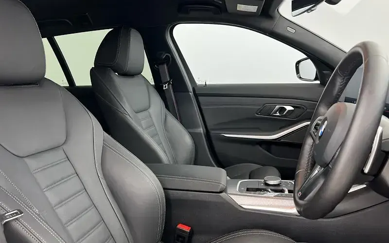 Used BMW 320 M Sport 184 HP (135 kW) 2024 Black Estate