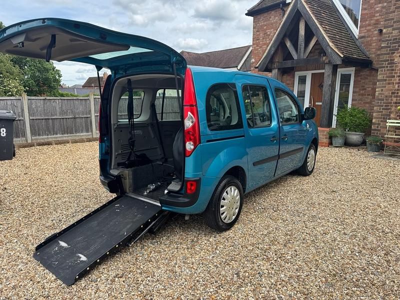 Blue Used 2010 Renault Kangoo Expression MPV | £6,666 (Expensive) - Image 1/4