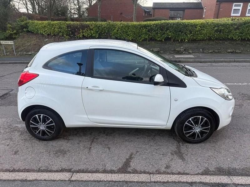 Used Ford Ka S 69 HP (50 kW) 2012 White Hatchback