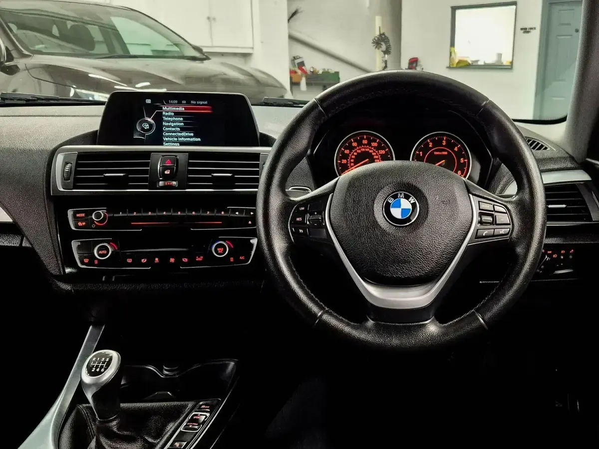 Used BMW 116 Sport Line 2016 Silver Hatchback