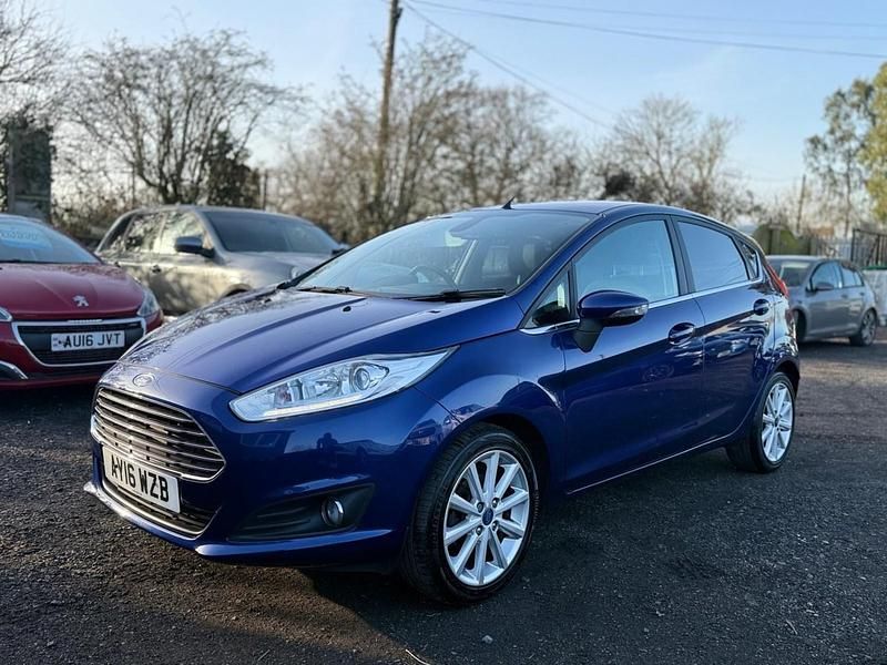 Used Ford Fiesta Titanium 2016 Blue Hatchback