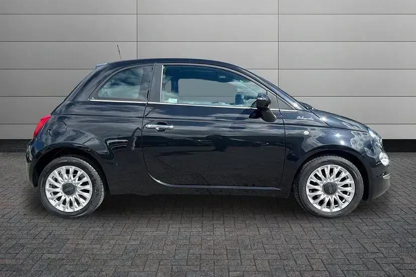 Used Fiat 500 Dolcevita 70 HP (51 kW) 2022 Black Hatchback