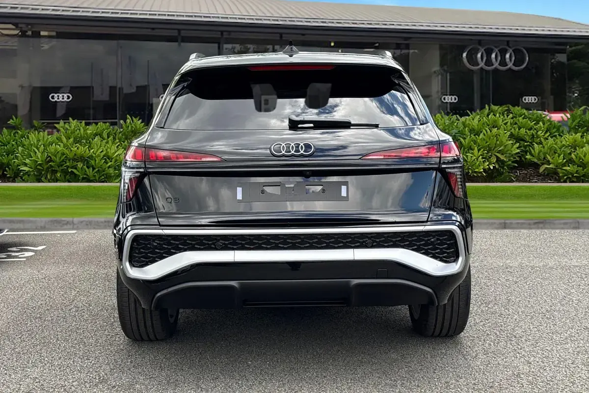 New Audi Q3 S-Line 150 HP (110 kW) 2026 Grey SUV