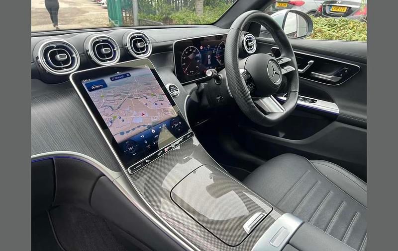 Used Mercedes GLC300 AMG Line Premium 265 HP (194 kW) 2024 Silver SUV