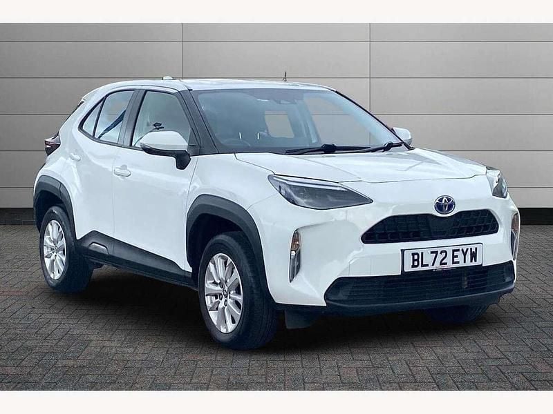 White Used 2022 Toyota Yaris Cross SUV | £18,191 (Good price) - Image 1/3