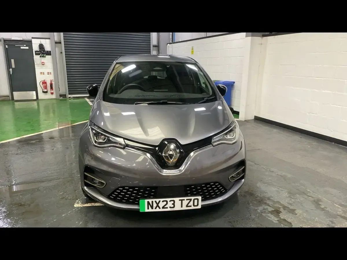 Usado Renault Zoe Techno 100 kW (136 HP) 2023 Cinzento Citadino
