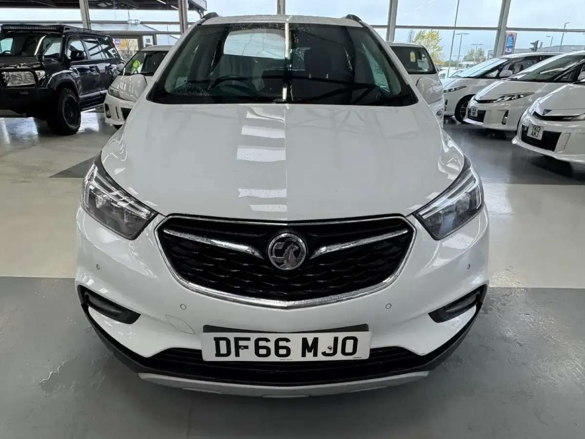 Second-hand Vauxhall Mokka X Active 140 CP (102 kW) 2016 Alb SUV