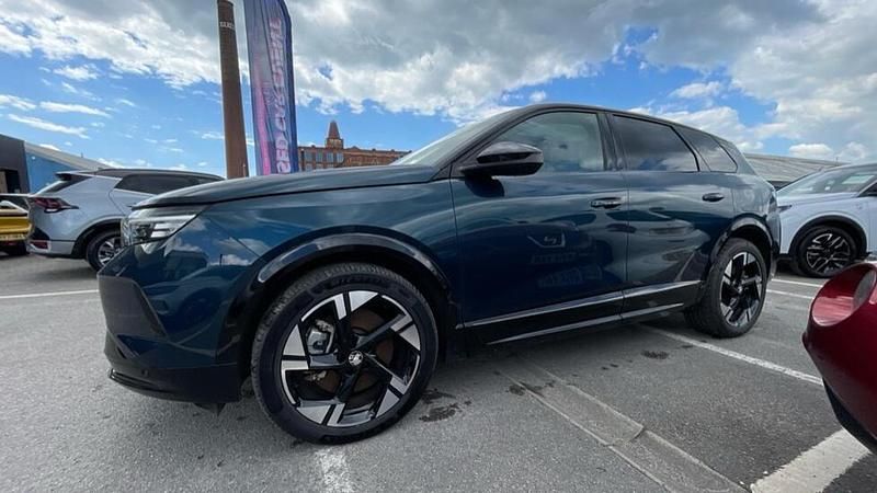 Second-hand Vauxhall Grandland Ultimate 154 kW (210 CP) 2024 Negru SUV