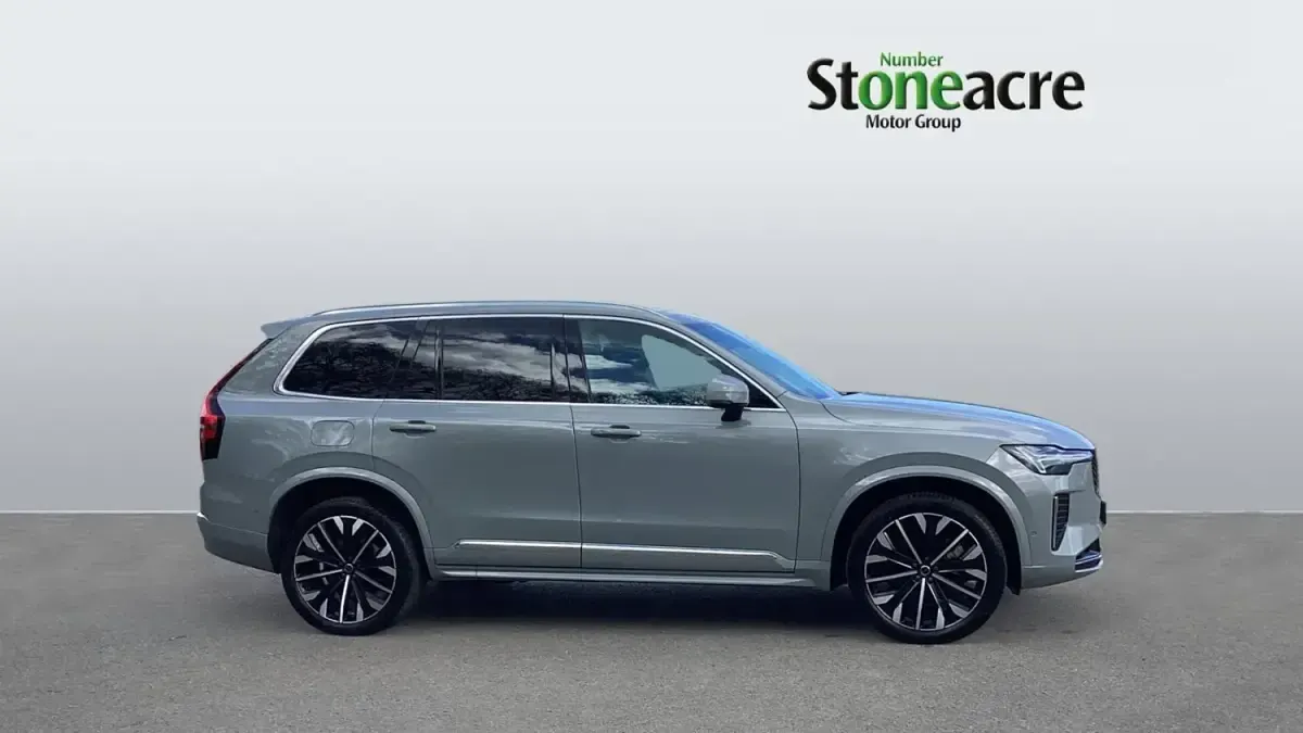 Usado Volvo XC90 Ultra 455 HP (334 kW) 2025 Cinzento SUV