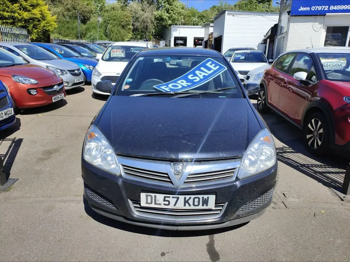 Usado Vauxhall Astra Club 2008 Preto Citadino