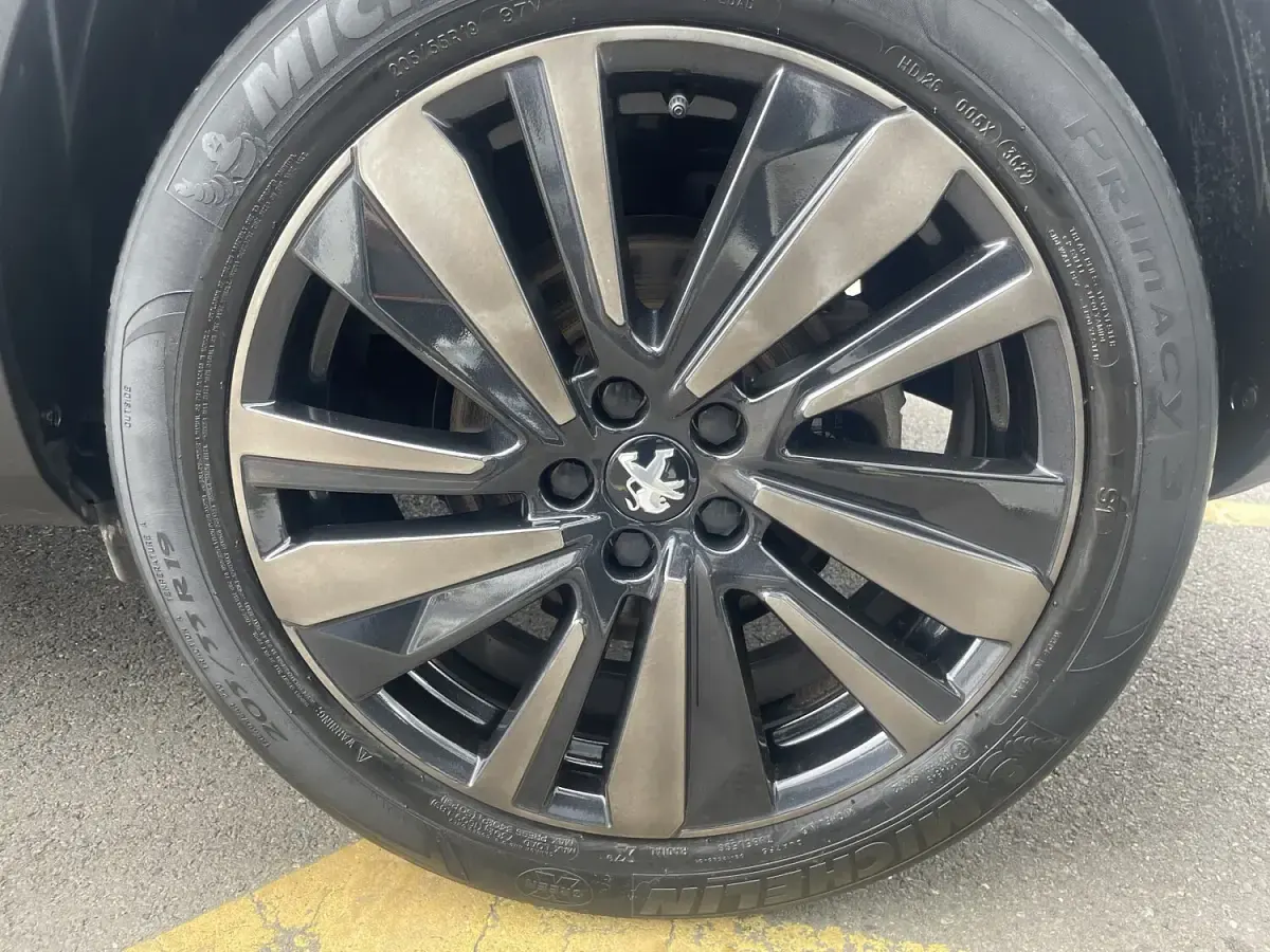 Used Peugeot 3008 Premium 129 HP (94 kW) 2022 Grey SUV