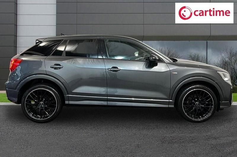 Used Audi Q2 Black Edition 150 HP (110 kW) 2024 Grey SUV