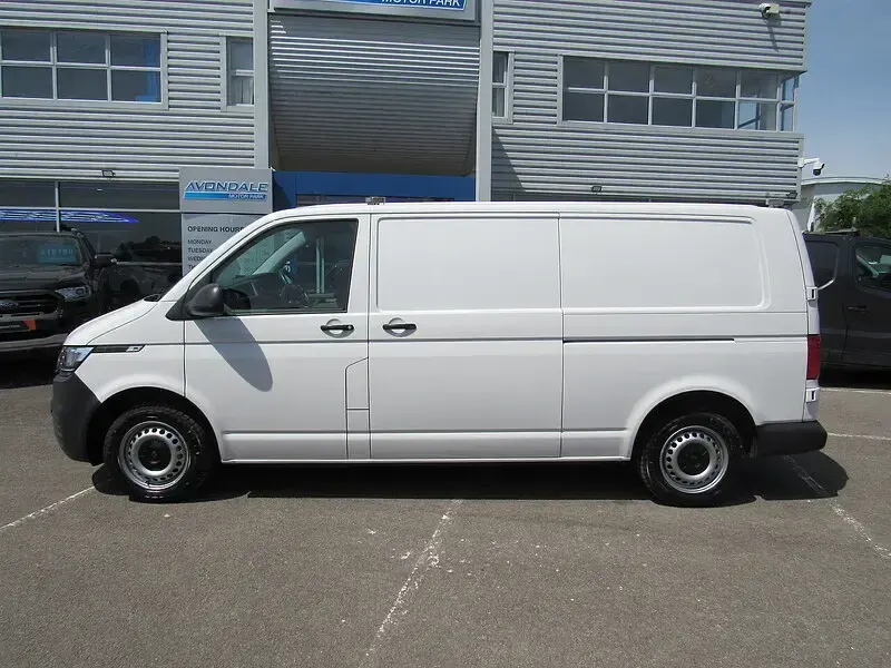 Used VW Transporter Startline 150 HP (110 kW) 2022 White Van