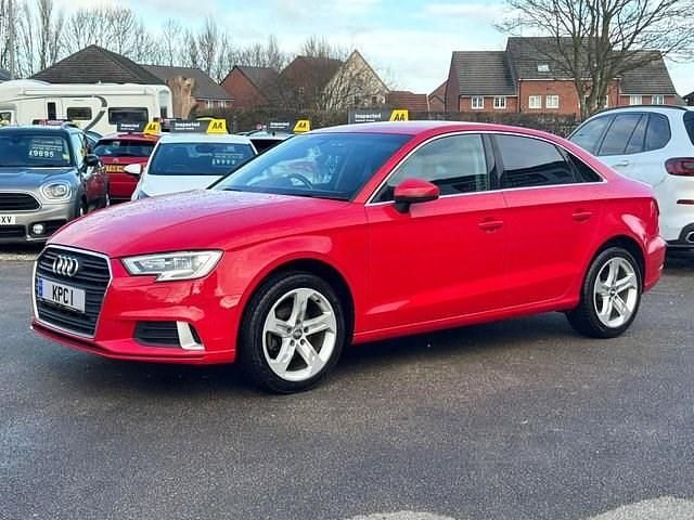Begagnad Audi A3 Sport 110 HK (80 kW) 2016 Röd Sedan