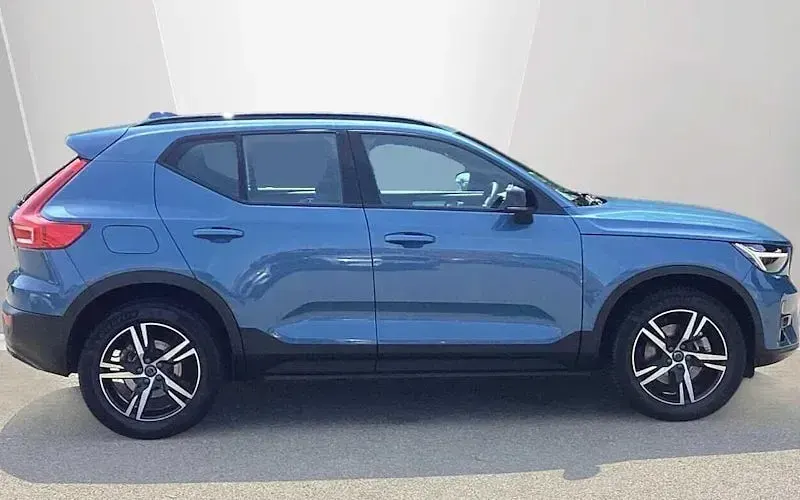 Used Volvo XC40 Plus 163 HP (119 kW) 2026 SUV