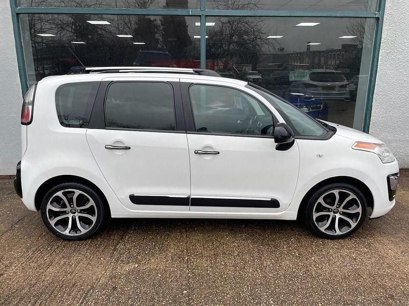 Used Citroën C3 Picasso Platinum 100 HP (73 kW) 2016 White MPV