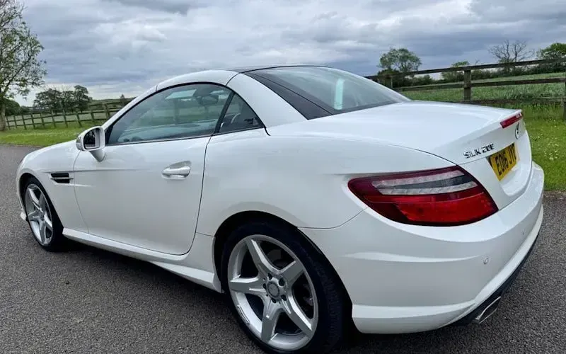 Used Mercedes SLK200 AMG 184 HP (135 kW) 2016 White Cabriolet