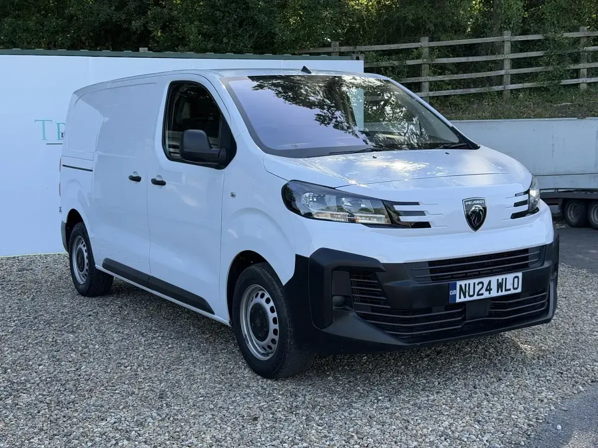Used Peugeot Expert 2024 White Van