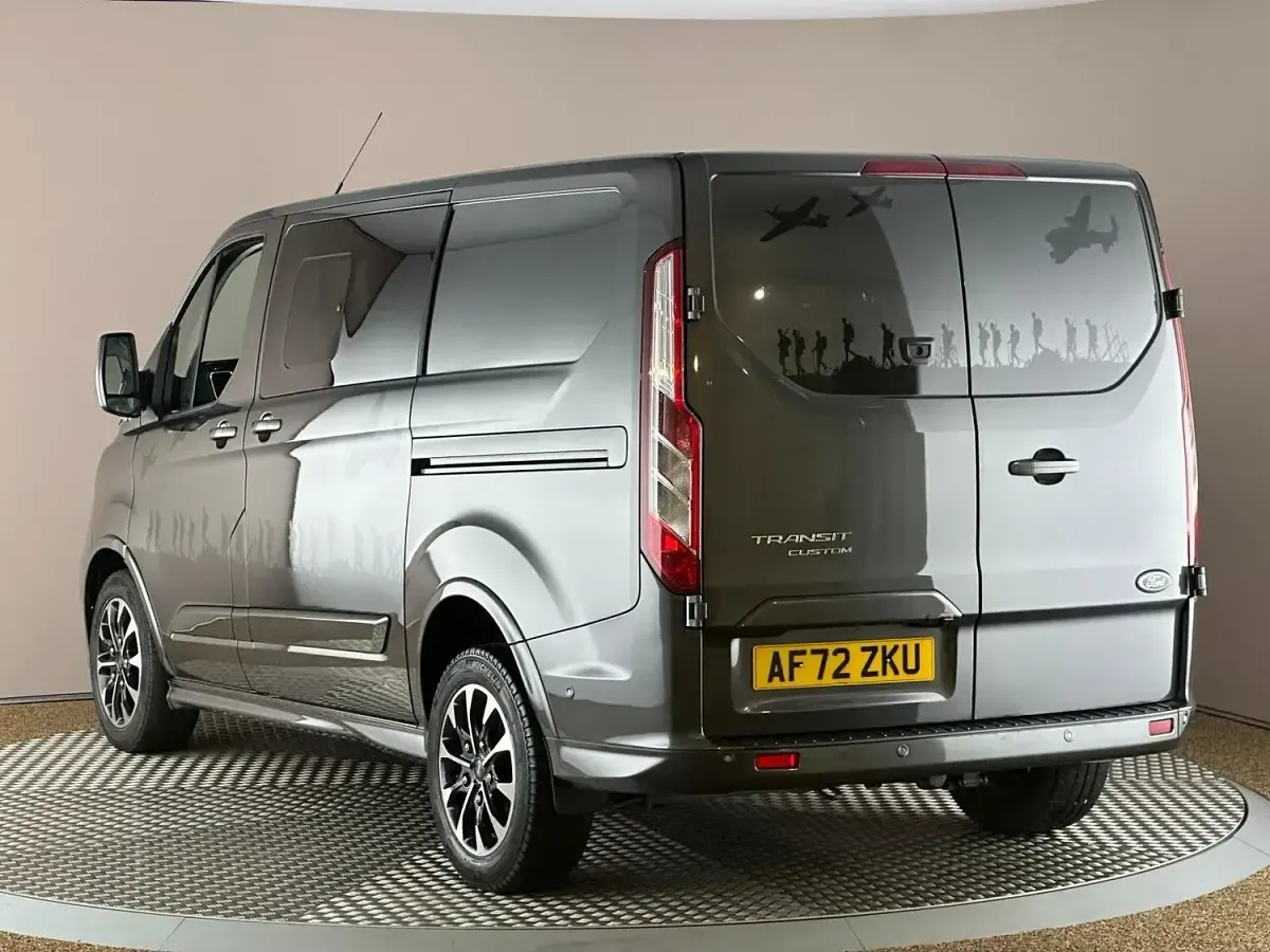Used Ford Transit Custom Sport 170 HP (125 kW) 2022 Grey Van