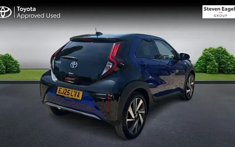 Used Toyota Aygo X 72 HP (52 kW) 2025 Blue SUV