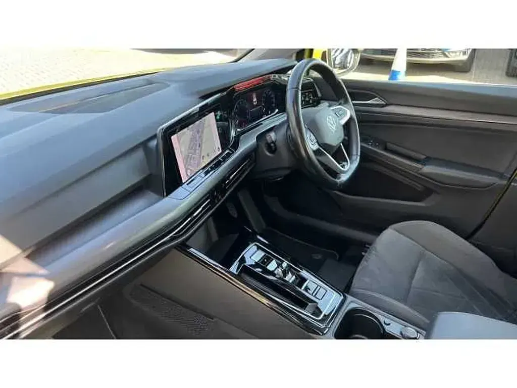 Used VW Golf VIII 150 HP (110 kW) 2023