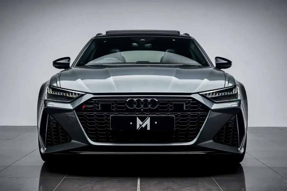 Begagnad Audi RS6 Premium 600 HK (441 kW) 2020 Grå Kombi