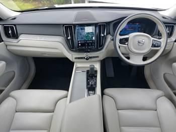 Used Volvo XC60 Plus 197 HP (144 kW) 2023 Black SUV